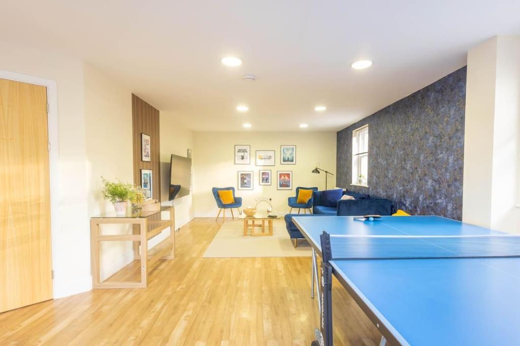 באת' The Wellness Lodge- Gym, Table Tennis, Cinema, Parking And More! מראה חיצוני תמונה